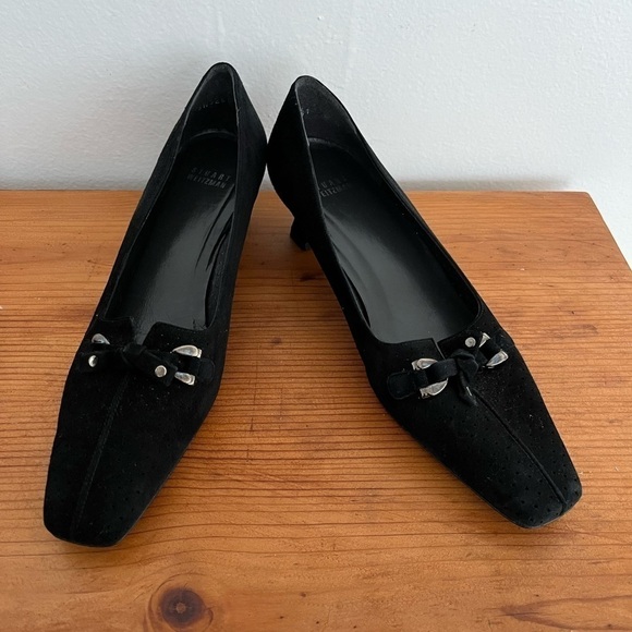 Stuart Weitzman Suede Bow Kitten Square Toe Heels - Picture 2 of 8
